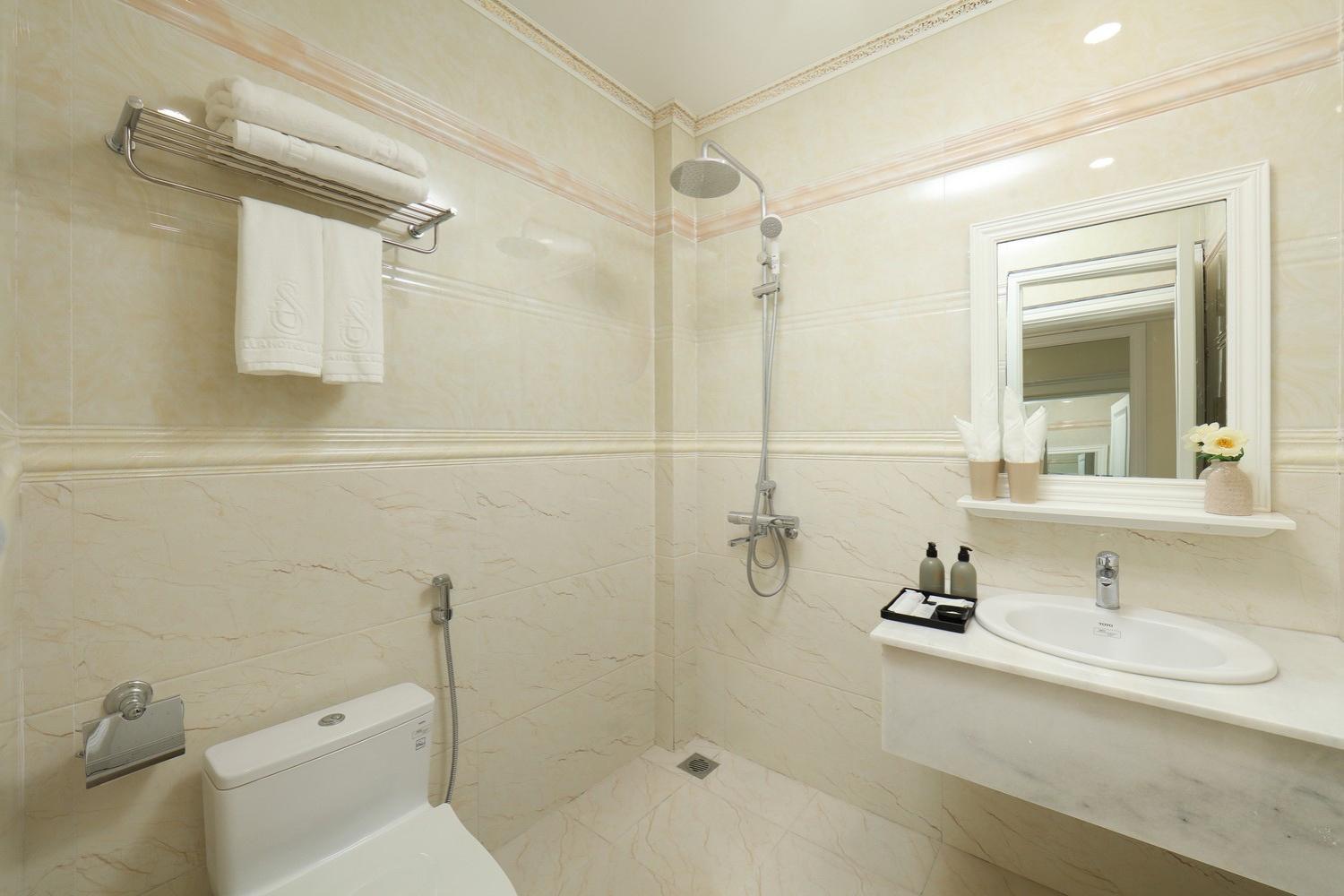 Sun Diamond Hotel Ha Long Buitenkant foto