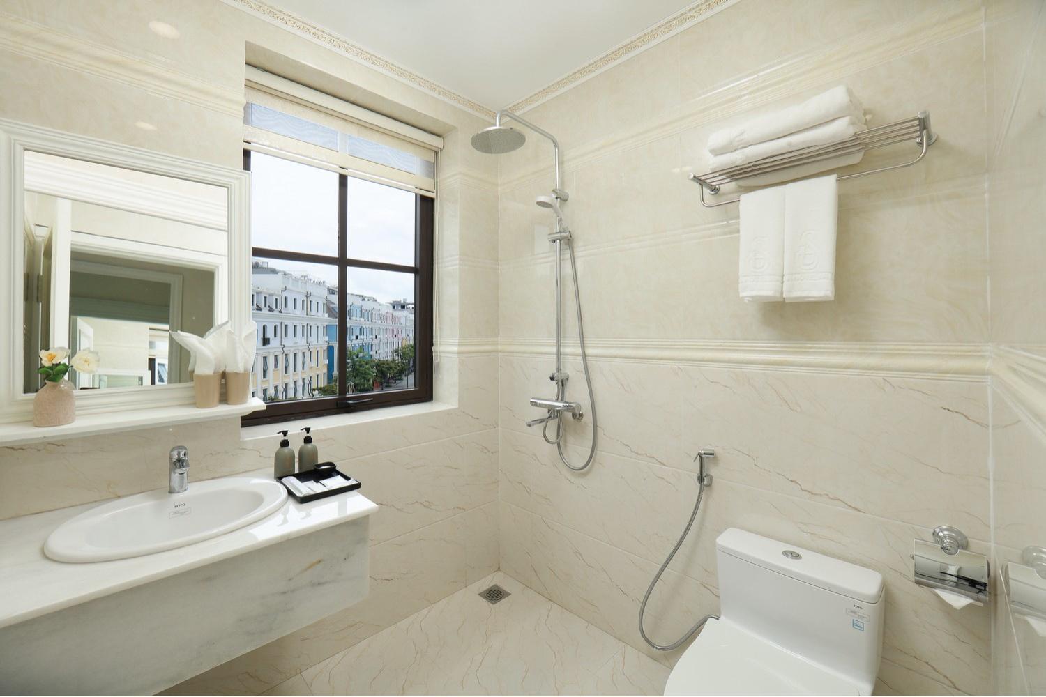Sun Diamond Hotel Ha Long Buitenkant foto